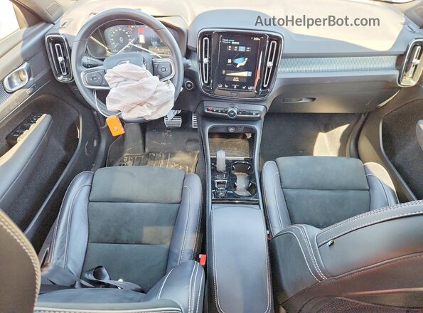 YV4162UM2M2559939 2021 VOLVO XC40 Blue Widok deski rozdzielczej