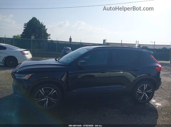 YV4162UM3M2430687 2021 VOLVO XC40 Black Սալոնի 360 աստիճան տեսք
