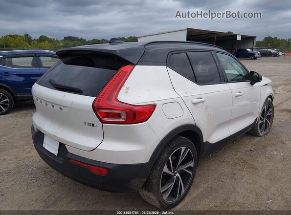 YV4162UM3M2467447 2021 VOLVO XC40 White Հետևի աջ