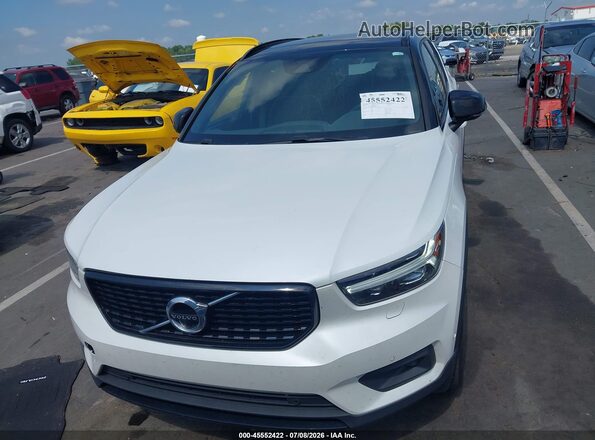 YV4162UM4K2094299 2019 VOLVO XC40 White Սարքավորումների վահանակի տեսք