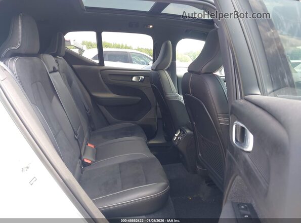 YV4162UM4K2094299 2019 VOLVO XC40 White VIN կոդի պիտակի տեսք