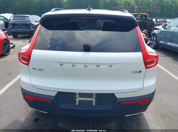 YV4162UM4K2094299 2019 VOLVO XC40 White 