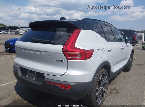 YV4162UM4M2462256 2021 VOLVO XC40 White უკანა მარჯვენა