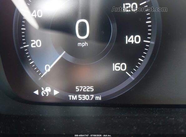 YV4162UM4M2563507 2021 VOLVO XC40 White 