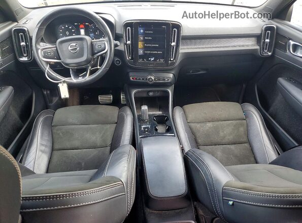 YV4162UM7K2114383 2019 VOLVO XC40 White Vista del salpicadero