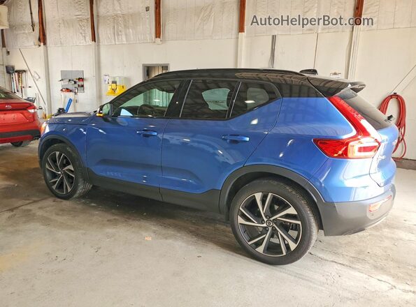 YV4162UM8M2428126 2021 VOLVO XC40 Blue Rear left