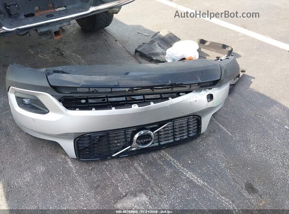 YV4162UMXK2086627 2019 VOLVO XC40 Silver Instrument cluster view