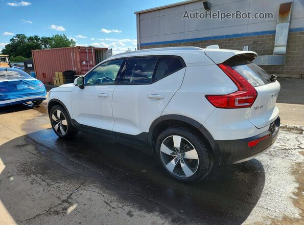 YV4162XZ3K2014319 2019 VOLVO XC40 White Rear left