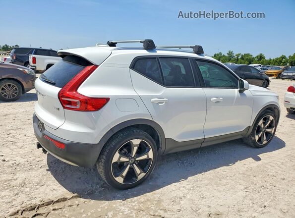 YV4162XZ8K2014946 2019 VOLVO XC40 White უკანა მარჯვენა