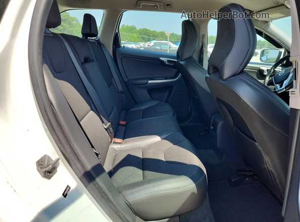 YV440MDJ6G2839190 2016 VOLVO XC60 White Вид задньої частини салону