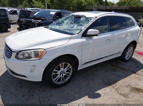 YV440MDK3G2775425 2016 VOLVO XC60 White Front left