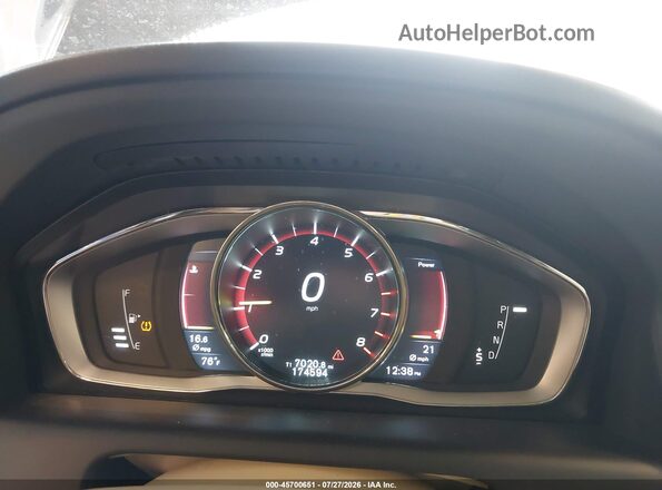 YV440MDK7G2826229 2016 VOLVO XC60 Черный Вид задних сидений
