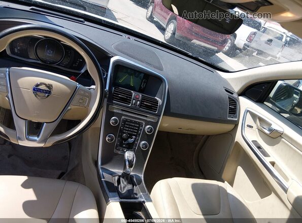 YV440MDM3G2863571 2016 VOLVO XC60 White 