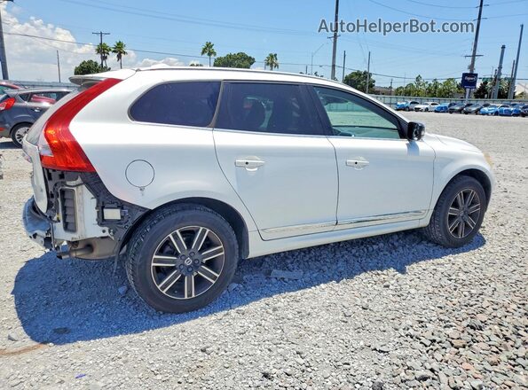 YV440MDR8H2217763 2017 VOLVO XC60 White Tył prawy
