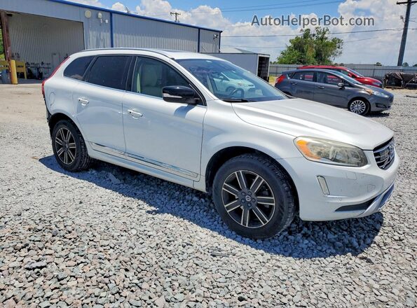 YV440MDR8H2217763 2017 VOLVO XC60 White Przód prawy