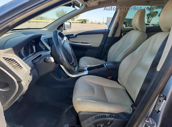 YV440MDU0H2179627 2017 VOLVO XC60 Blue წინა სალონის ხედი