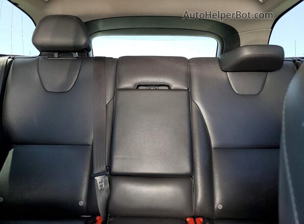YV440MDU0H2215994 2017 VOLVO XC60 Silver Вид задніх сидінь