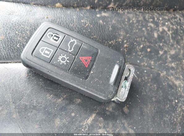 YV440MDU2H2106274 2017 VOLVO XC60 Silver Առջևի վահանակի տեսք