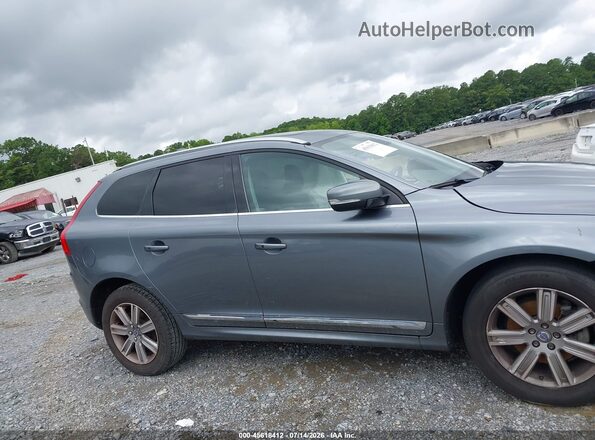 YV440MDU2H2106274 2017 VOLVO XC60 Silver Սալոնի հետևի տեսք