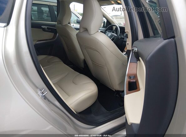 YV440MDU3H2018835 2017 VOLVO XC60 Gold VIN კოდის სტიკერის ხედი