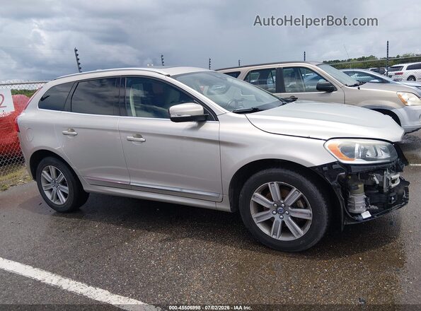 YV440MDU3H2018835 2017 VOLVO XC60 Gold უკანა სალონის ხედი