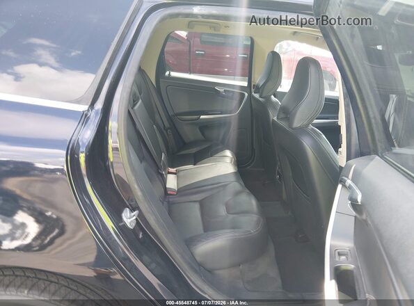 YV440MRR0H2015332 2017 VOLVO XC60 Purple VIN կոդի պիտակի տեսք