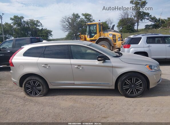 YV440MRR7H2083336 2017 VOLVO XC60 Beige უკანა სალონის ხედი