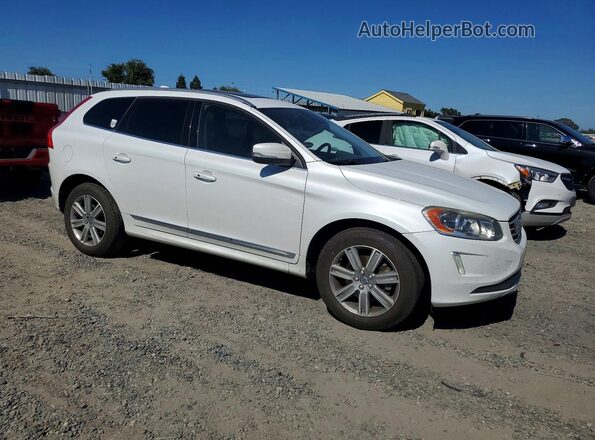 YV440MRU7H2146505 2017 VOLVO XC60 White Delantero derecho