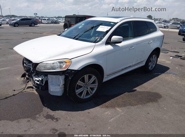 YV440MRU8H2000646 2017 VOLVO XC60 White Przód lewy