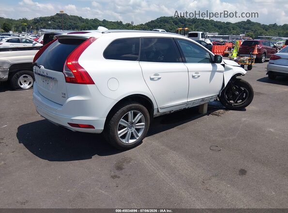 YV440MRU8H2000646 2017 VOLVO XC60 White Tył prawy