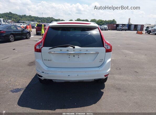 YV440MRU8H2000646 2017 VOLVO XC60 White 