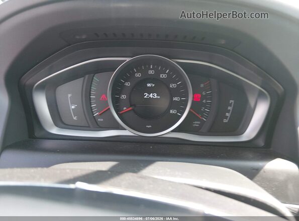 YV440MRU8H2000646 2017 VOLVO XC60 White 