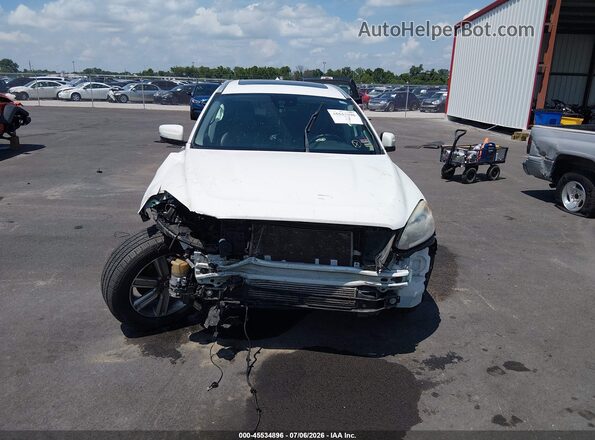 YV440MRU8H2000646 2017 VOLVO XC60 White Widok wnętrza z tyłu
