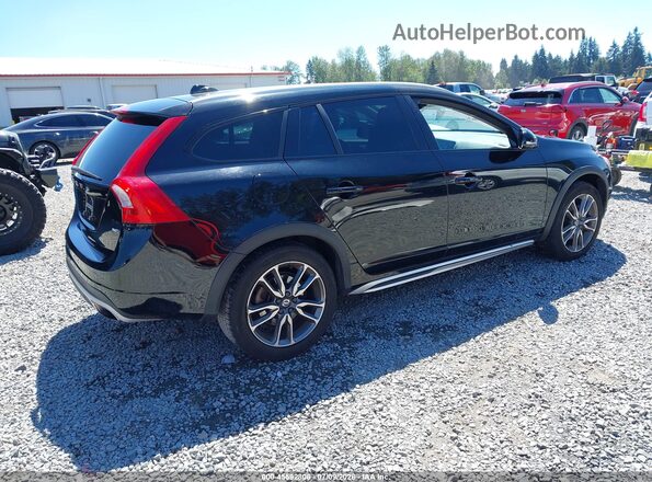YV440MWK1J2057893 2018 VOLVO V60 CROSS COUNTRY Black Rear right