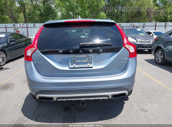 YV440MWK2J2056378 2018 VOLVO V60 CROSS COUNTRY Light Blue 