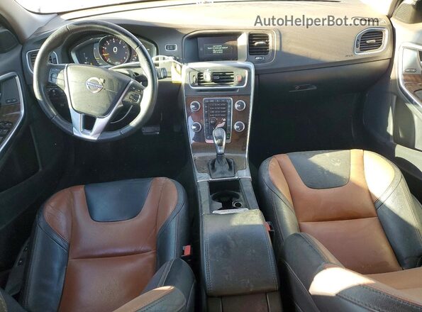 YV440MWK5H1027327 2017 VOLVO V60 Brown Widok deski rozdzielczej
