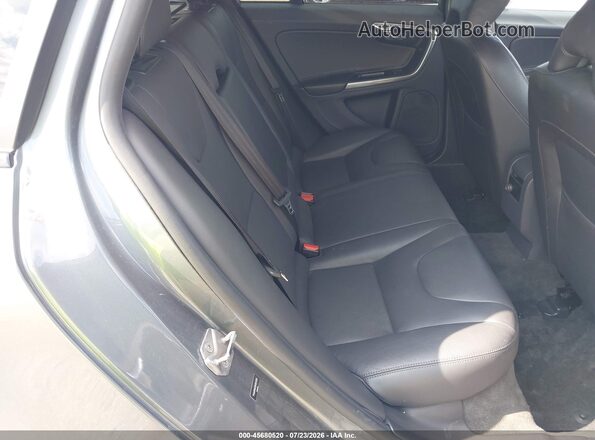 YV440MWK8H1041089 2017 VOLVO V60 CROSS COUNTRY Gray Vista de la etiqueta del VIN