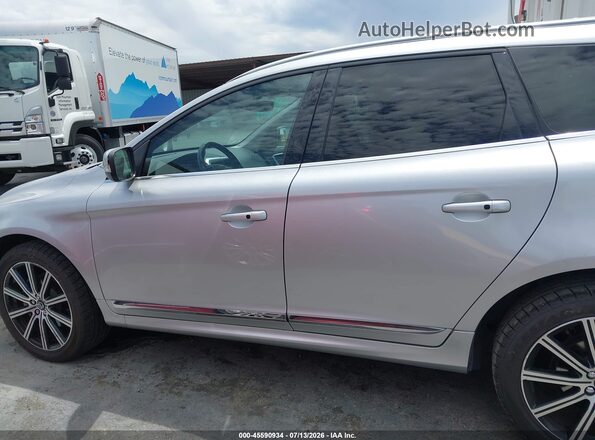 YV449MDM0G2778872 2016 VOLVO XC60 Silver Панорамний вид салону 360°