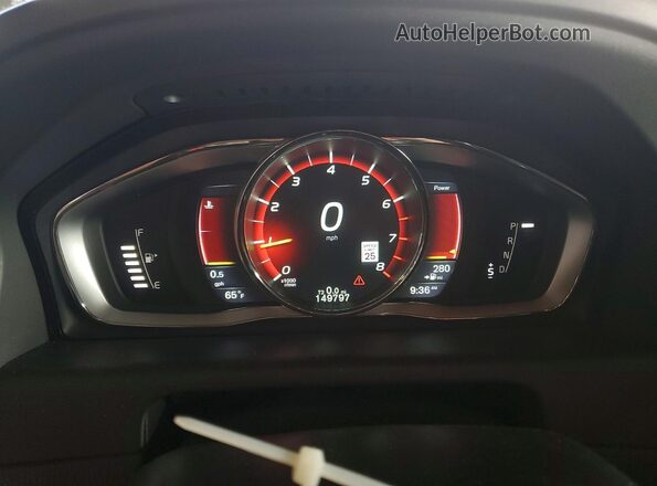 YV449MDM5G2785204 2016 VOLVO XC60 Silver ხელსაწყოთა პანელის ხედი