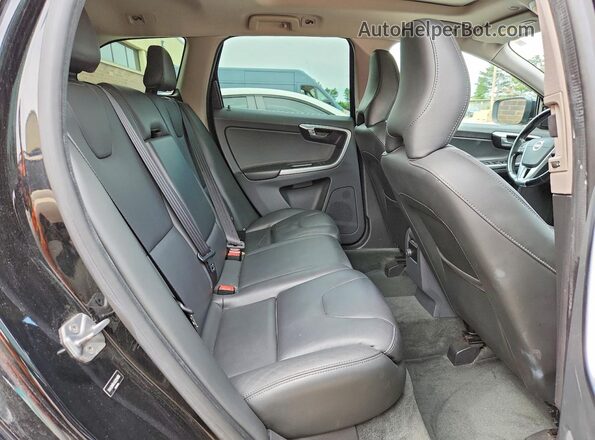 YV449MRK4G2924066 2016 VOLVO XC60 Black Вид задньої частини салону