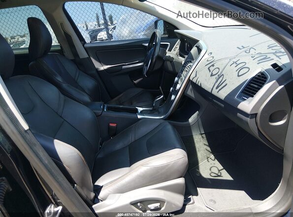 YV449MRR1H2063900 2017 VOLVO XC60 Black Vista interior delantera
