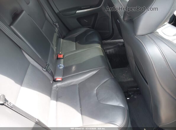 YV449MRR4H2015291 2017 VOLVO XC60 Black VIN կոդի պիտակի տեսք