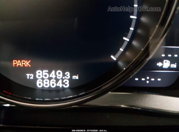 YV449MRS3H2016984 2017 VOLVO XC60 Black 