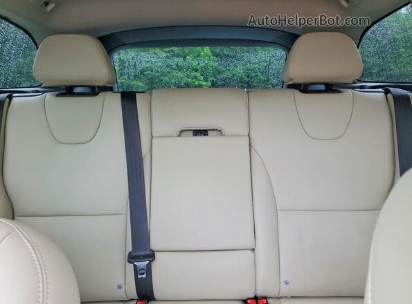 YV449MRU4H2126329 2017 VOLVO XC60 White უკანა სავარძლების ხედი