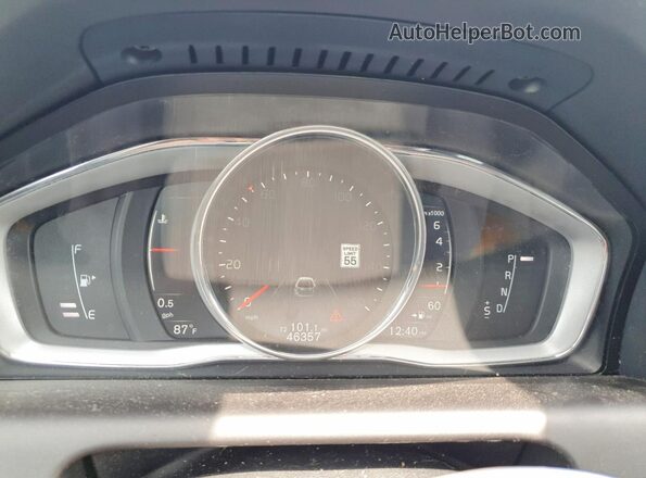 YV449MRU8H2216292 2017 VOLVO XC60 Black ხელსაწყოთა პანელის ხედი