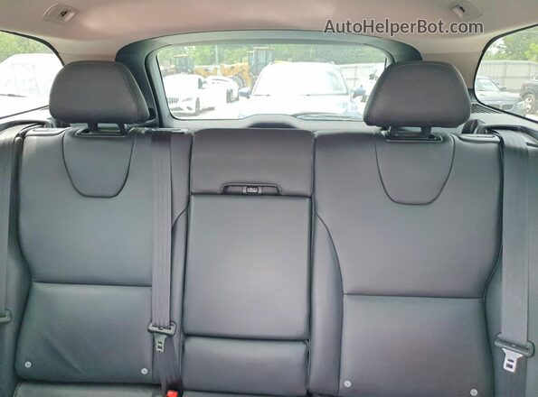 YV449MRU8H2216292 2017 VOLVO XC60 Black უკანა სავარძლების ხედი