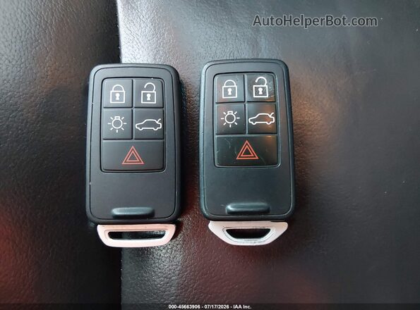 YV4612HK0G1003085 2016 VOLVO V60 CROSS COUNTRY White Vista del salpicadero