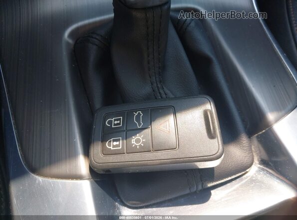 YV4612HK0G1013244 2016 VOLVO V60 CROSS COUNTRY Silver წინა პანელის ხედი