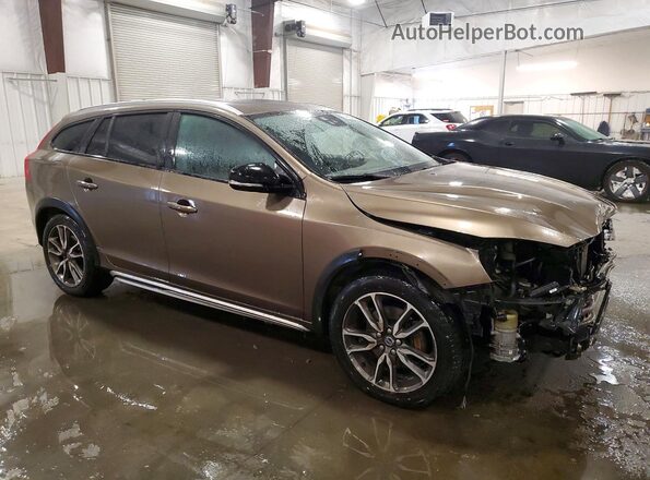 YV4612HM9G1007802 2016 VOLVO V60 Brown Front right