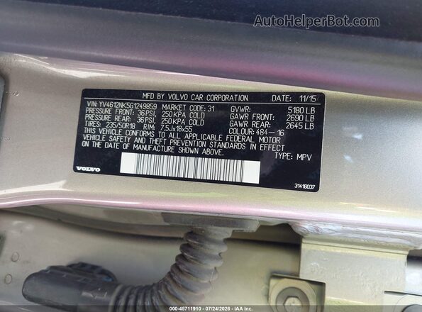 YV4612NK5G1249859 2016 VOLVO XC70 Tan Вид підкапотного простору